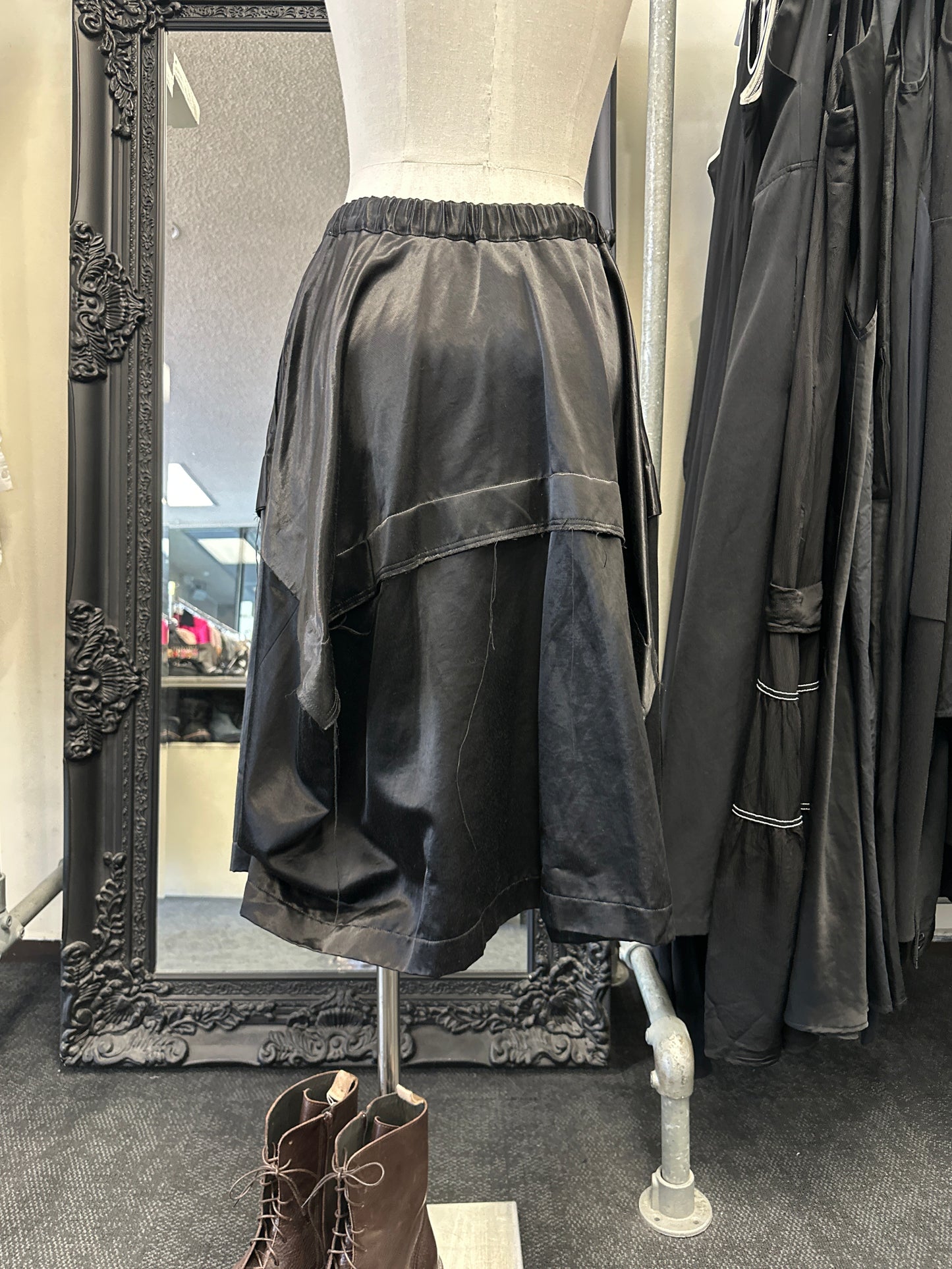 COMME DES GARÇONS