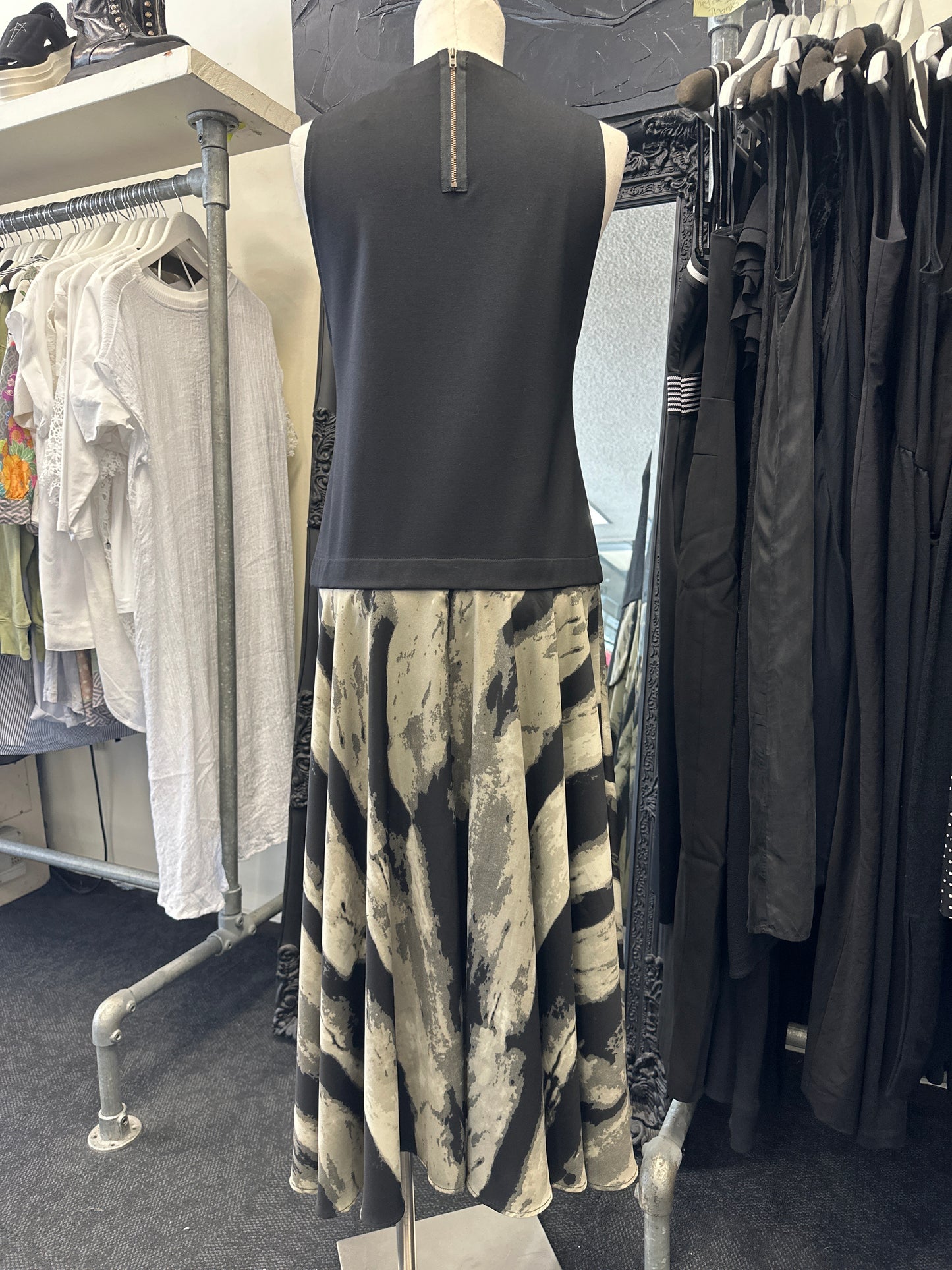 LOUNGE by REPERTOIRE